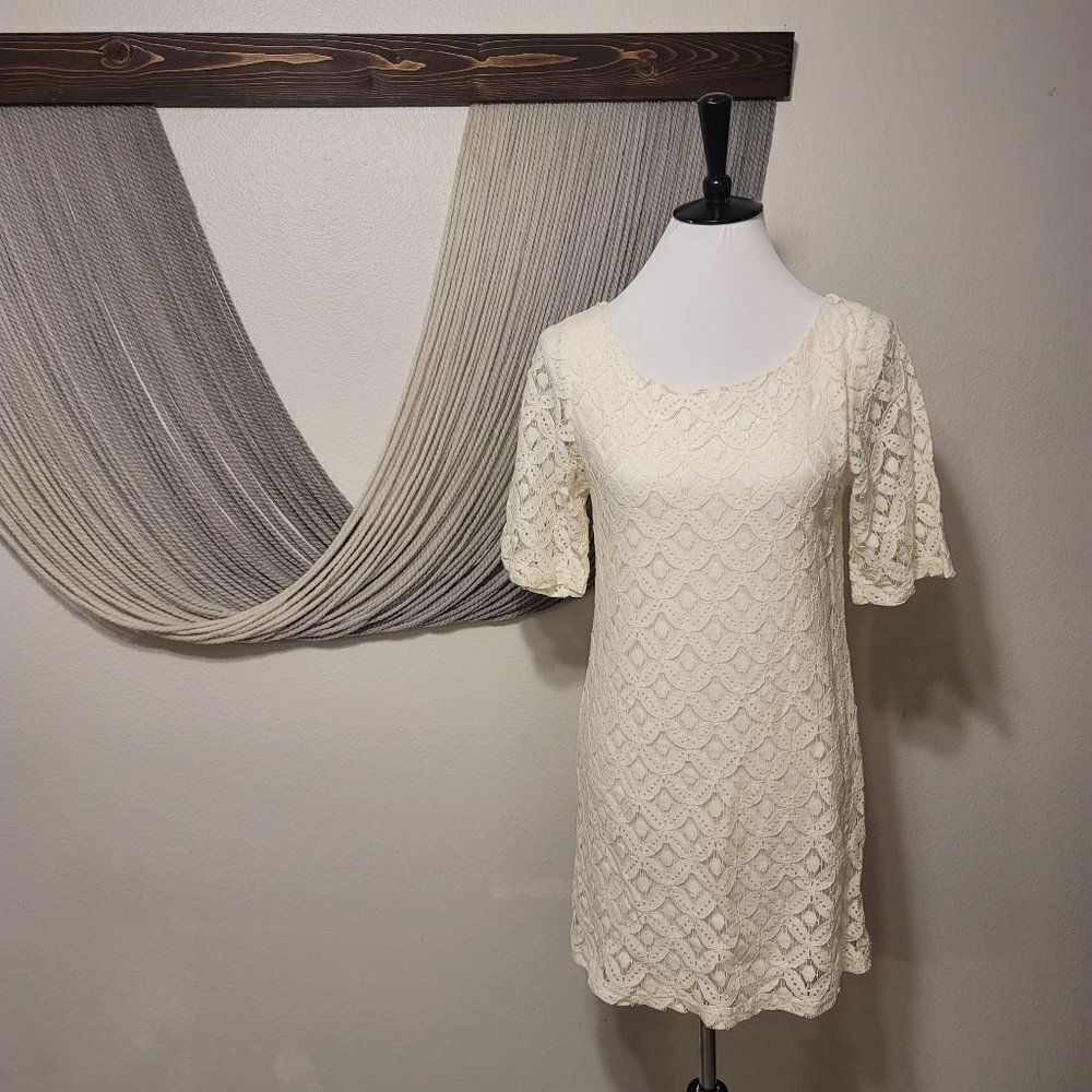 Everly Lace Dress Sz M
